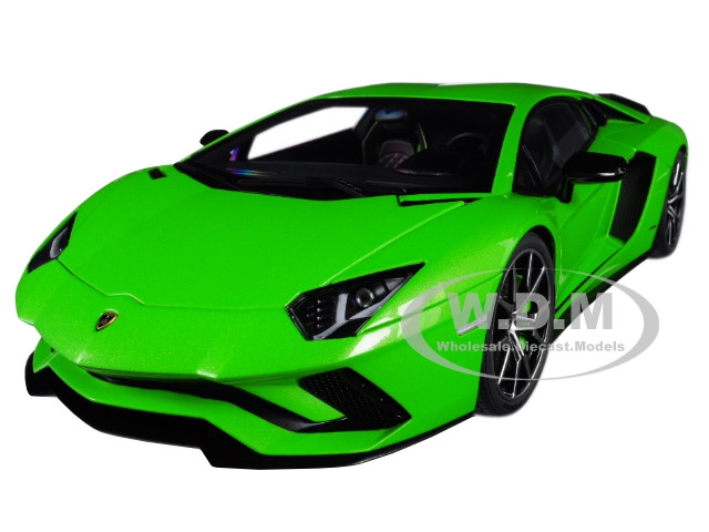 Lamborghini Aventador S Verde Mantis/ Pearl Green 1/18 Model Car by Autoart
